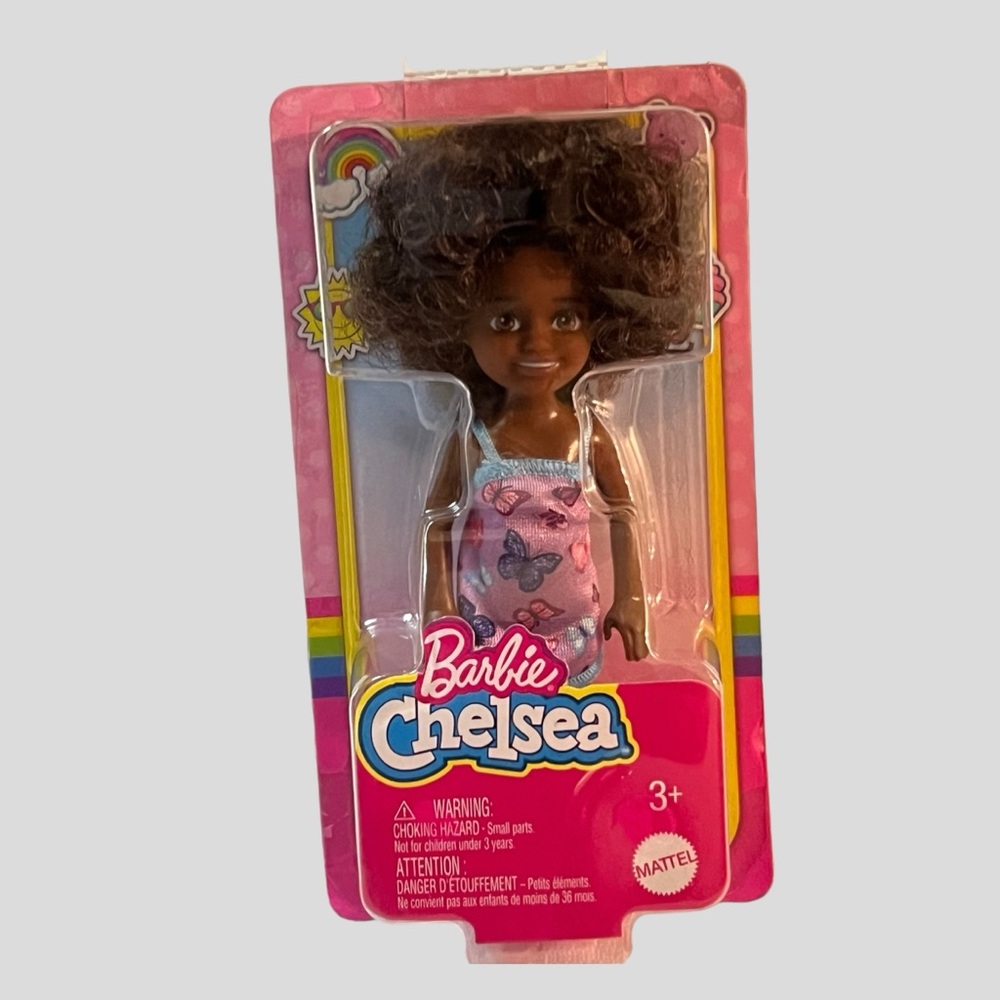 Barbie Chelsea Curly Brown Hair Pink Running Shoes
